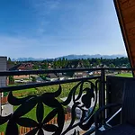 Smrek
